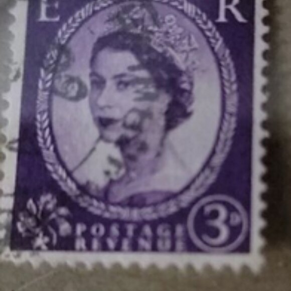 ***Queen Elizabeth Postage Stamps*** - Picture 2 of 4